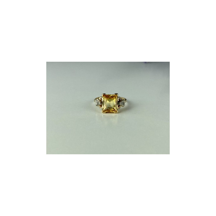 10K YELLOW GOLD YELLOW TOPAZ & DIAMONDS RING SIZE 9.75