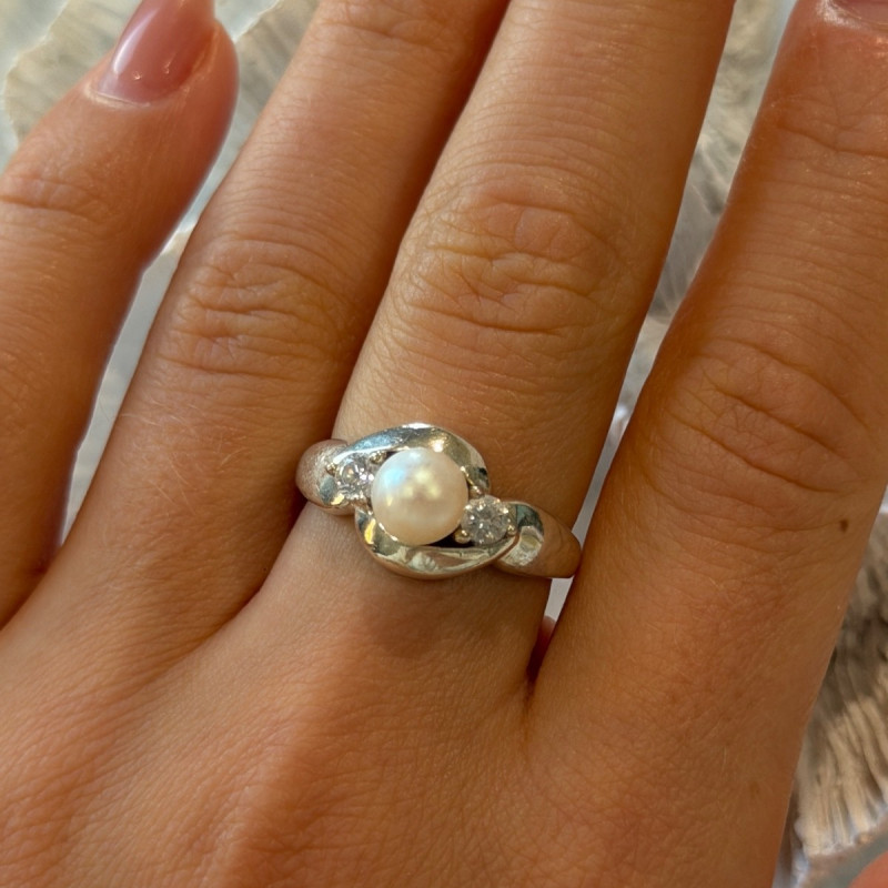925 Sterling Silver Pearl & Cz Ring Size 8.5