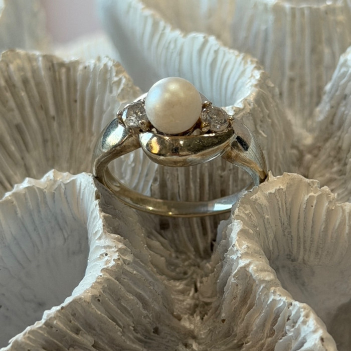 925 Sterling Silver Pearl & Cz Ring Size 8.5