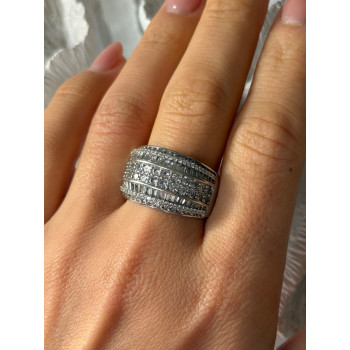 Elegant Design 925 Sterling Silver Cz Ring Size 11