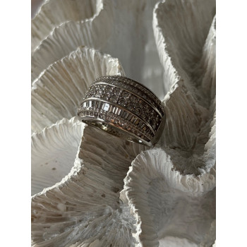 Elegant Design 925 Sterling Silver Cz Ring Size 11