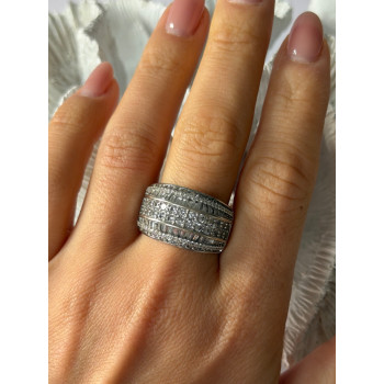 Elegant Design 925 Sterling Silver Cz Ring Size 11