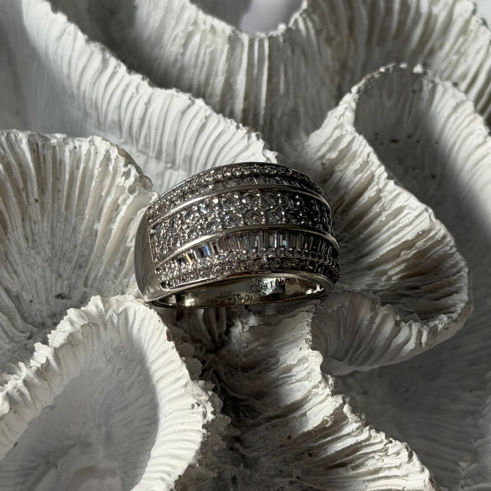Elegant Design 925 Sterling Silver Cz Ring Size 11