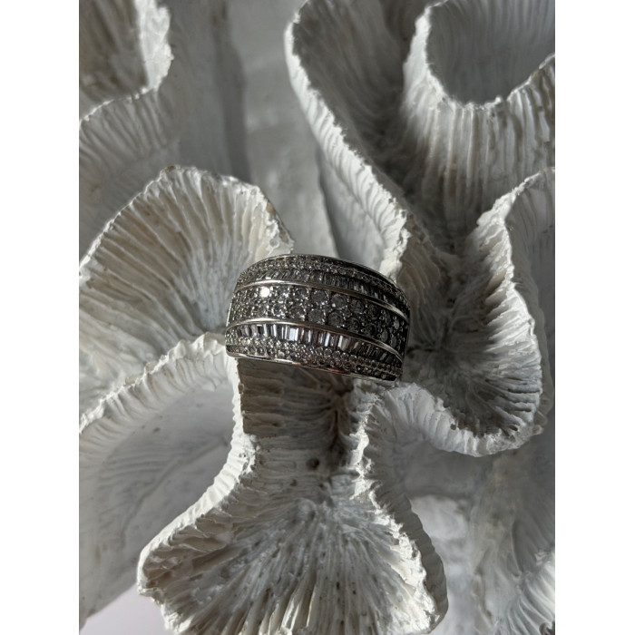 Elegant Design 925 Sterling Silver Cz Ring Size 11