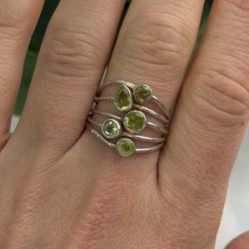 925 Sterling Silver Peridot Ring Size 8.5