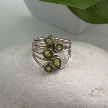 925 Sterling Silver Peridot Ring Size 8.5