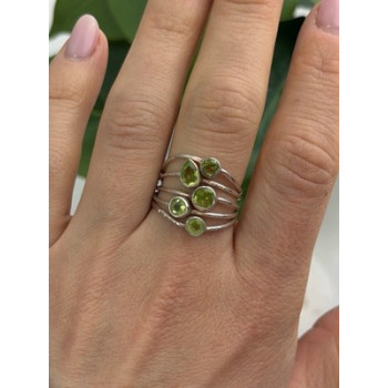 925 Sterling Silver Peridot Ring Size 8.5