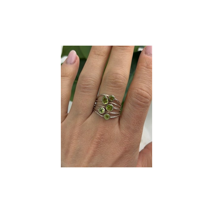 925 Sterling Silver Peridot Ring Size 8.5