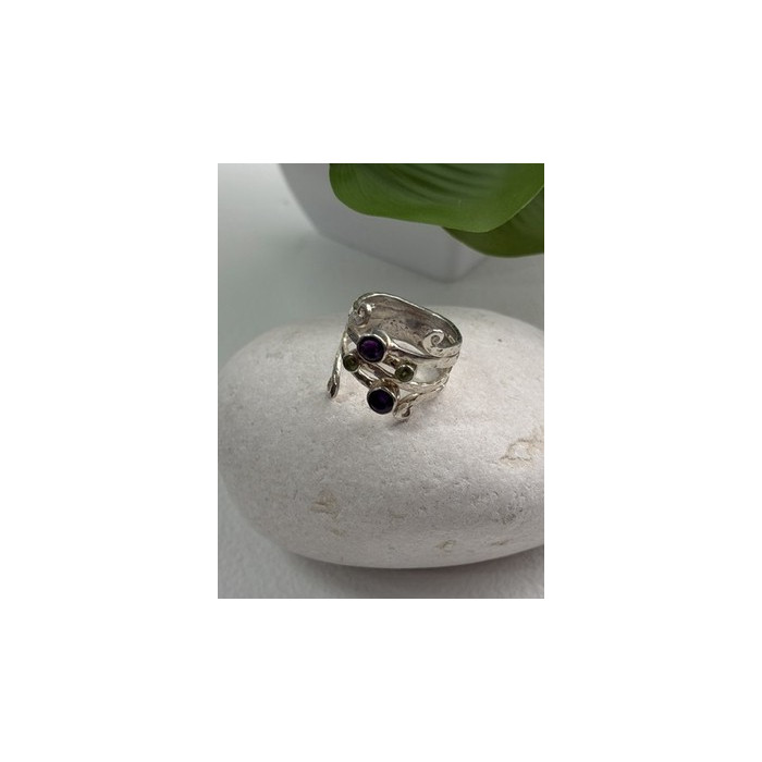 925 Sterling Silver Amethyst & Peridot Ring Size 9.5