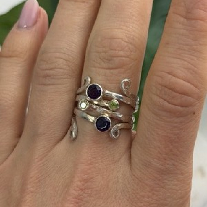 925 Sterling Silver Amethyst & Peridot Ring Size 9.5
