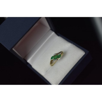 10K YELLOW GOLD  EMERALD & DIAMONDS RING SIZE 6.75