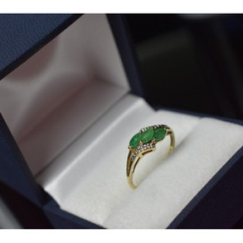 10K Yellow Gold Emerald & Diamonds Ring Size 6.75