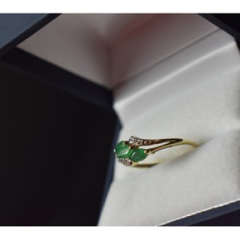 10K Yellow Gold Emerald & Diamonds Ring Size 6.75