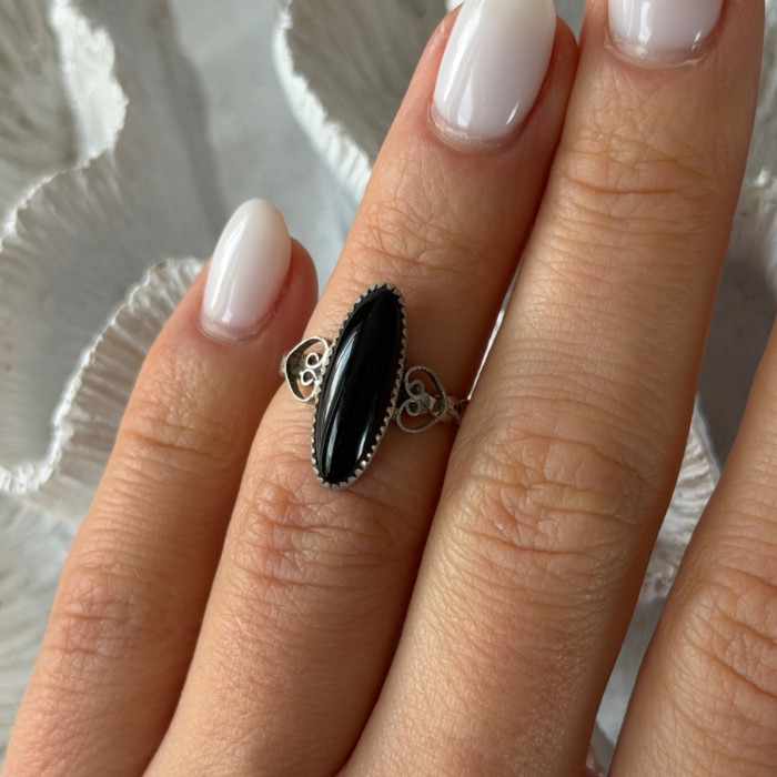 Vintage 925 Sterling Silver Black Onyx Ring Size 4