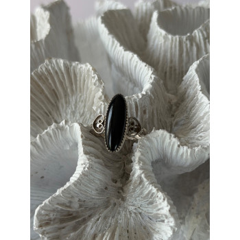 Vintage 925 Sterling Silver Black Onyx Ring Size 4