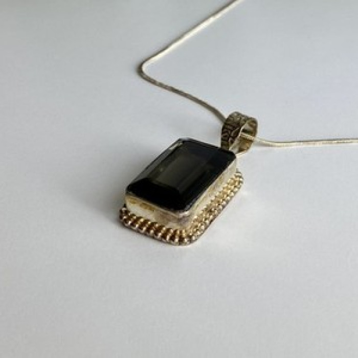 Vintage Chain with Pendant Jewelry Glass
