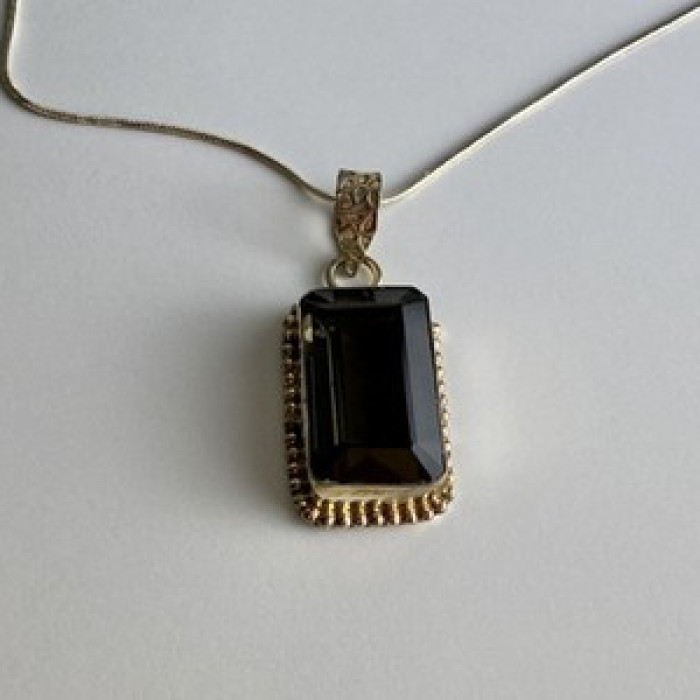 Vintage Chain with Pendant Jewelry Glass