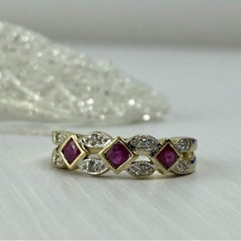 10K Yellow Gold Pink Topaz & Diamonds Ring Size 8