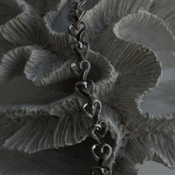 925 Sterling Silver Black & White Diamonds Heart Bracelet 7.5