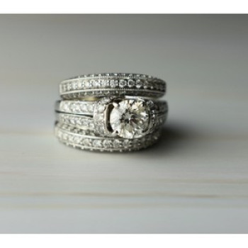 14K White Gold Diamonds Exclusive Triple Ring Size 7.25