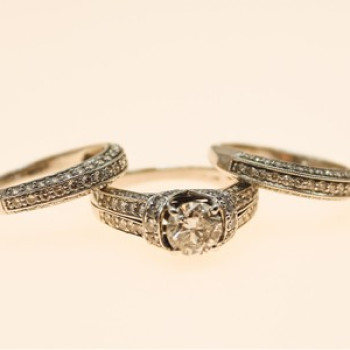 14K White Gold Diamonds Exclusive Triple Ring Size 7.25
