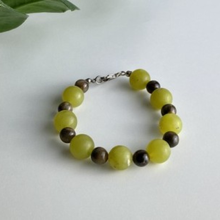 Beautiful Bracelet with Agate & Sterling Silver Clasp 