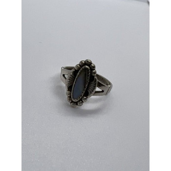 925 Sterling Silver Mother Of Pearl Ring Size 5.5