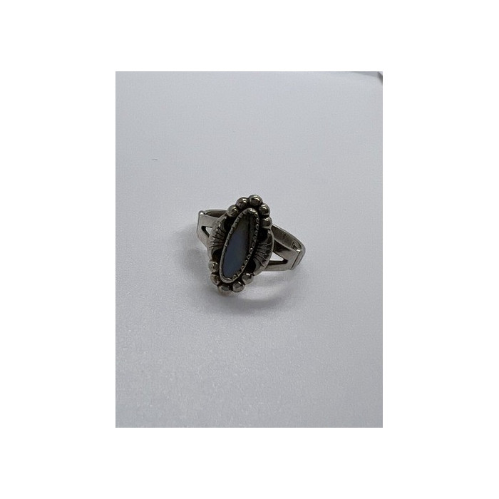 925 Sterling Silver Mother Of Pearl Ring Size 5.5
