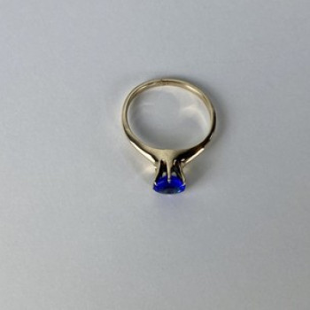 10K Yellow Gold Tanzanite Ring Size 5.5