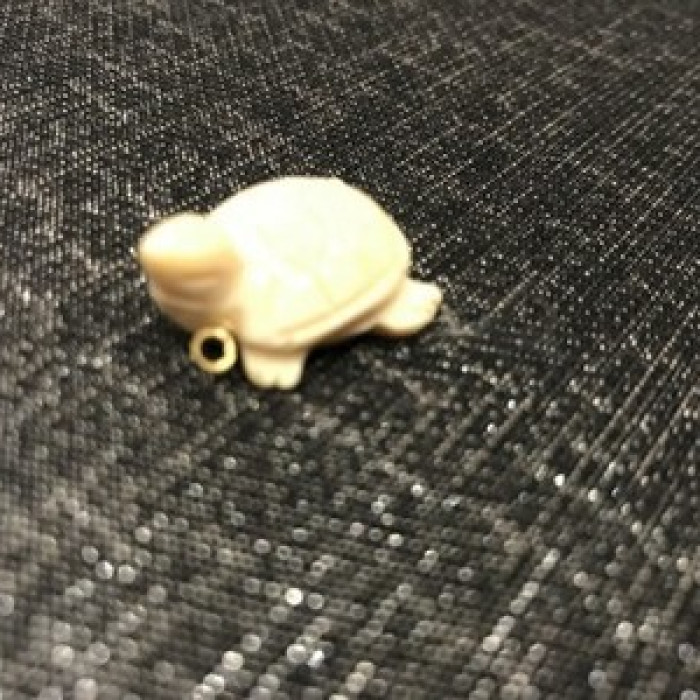 Bone pendant “Turtle”