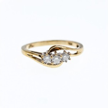 10K Yellow Gold Sapphire Ring Size 6.75