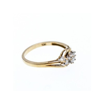 10K YELLOW GOLD SAPPHIRE RING SIZE 6.75
