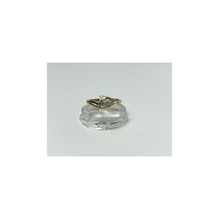10K YELLOW GOLD SAPPHIRE RING SIZE 6.75