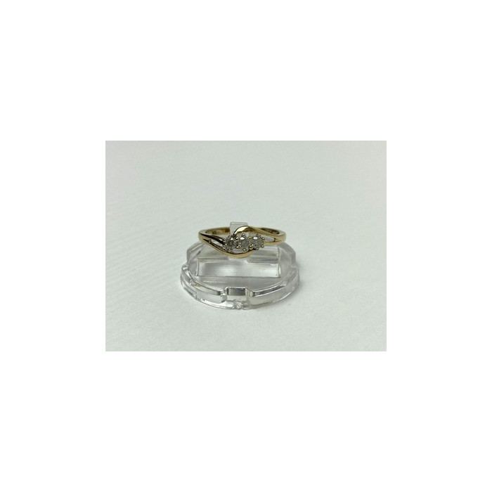 10K YELLOW GOLD SAPPHIRE RING SIZE 6.75