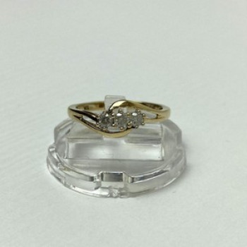 10K Yellow Gold Sapphire Ring Size 6.75