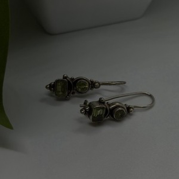 Vintage 925 Sterling Silver Green Peridot Earrings