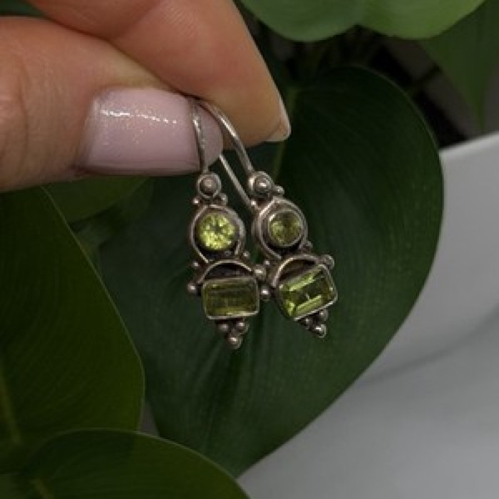 Vintage 925 Sterling Silver Green Peridot Earrings