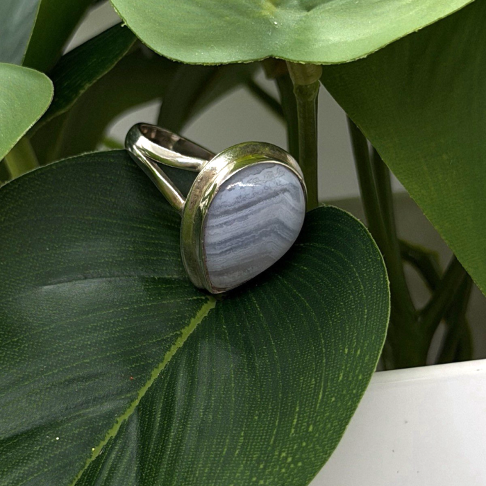 925 Sterling Silver Pear-Shaped Blue Lace Agate Ring Size 7.5