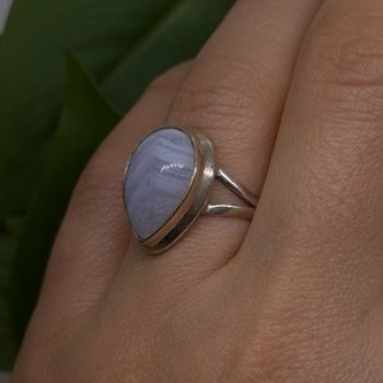 925 Sterling Silver Pear-Shaped Blue Lace Agate Ring Size 7.5