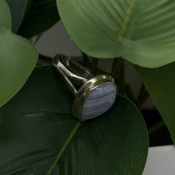 925 Sterling Silver Pear-Shaped Blue Lace Agate Ring Size 7.5