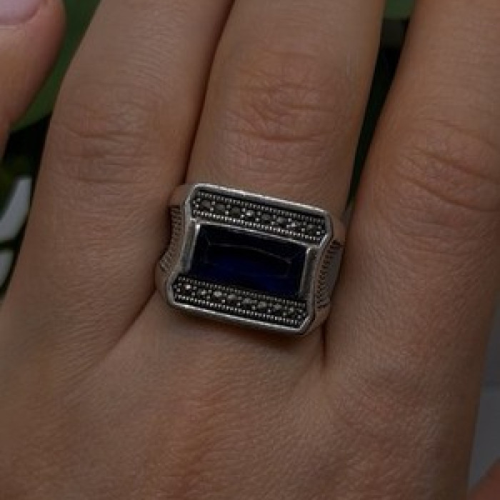 HarlemBling 925 Sterling Silver Sapphire & Marcasite Ring Size 8