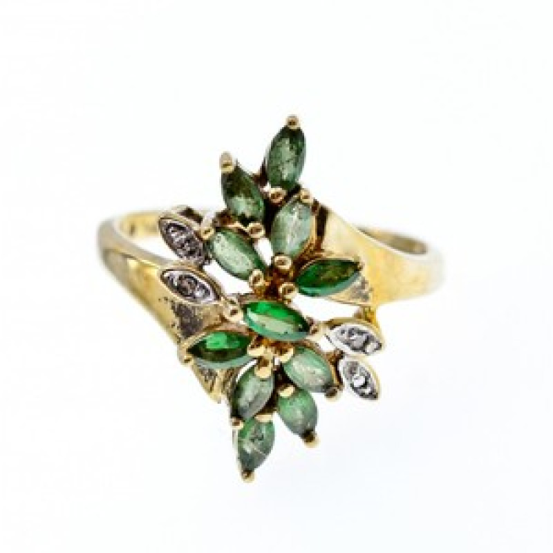 10K Yellow Gold Peridot & Diamonds Ring Size 8