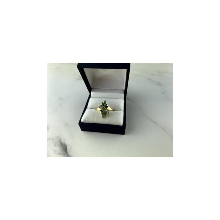 10K YELLOW GOLD  PERIDOT & DIAMONDS RING SIZE 8