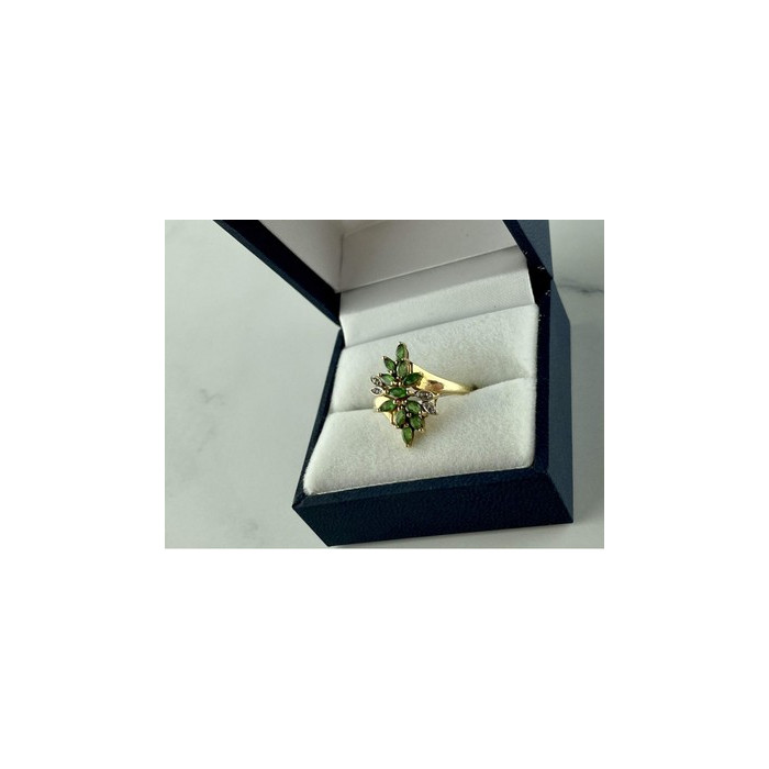 10K YELLOW GOLD  PERIDOT & DIAMONDS RING SIZE 8