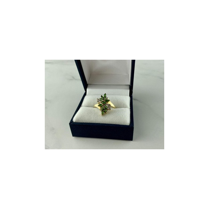 10K YELLOW GOLD  PERIDOT & DIAMONDS RING SIZE 8