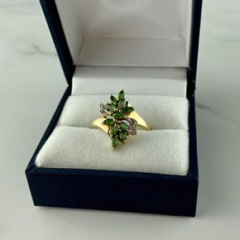 10K Yellow Gold Peridot & Diamonds Ring Size 8