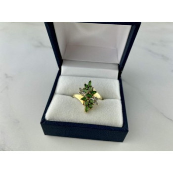 10K YELLOW GOLD  PERIDOT & DIAMONDS RING SIZE 8