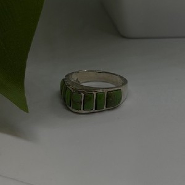 Vintage 925 Sterling Silver Green Turquoise Ring Size 7