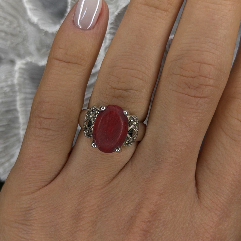 Vintage 925 Sterling Silver Red Jade & Marcasite Ring Size 6.5
