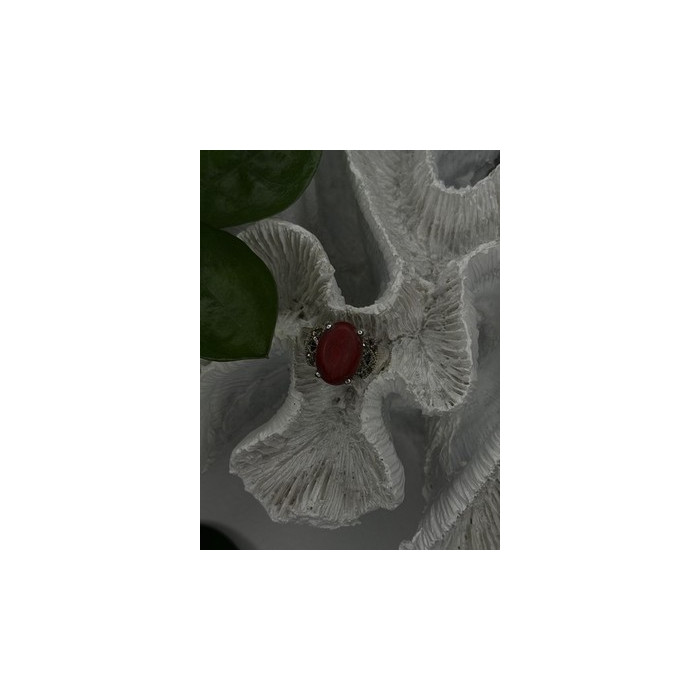 Vintage 925 Sterling Silver Red Jade & Marcasite Ring Size 6.5